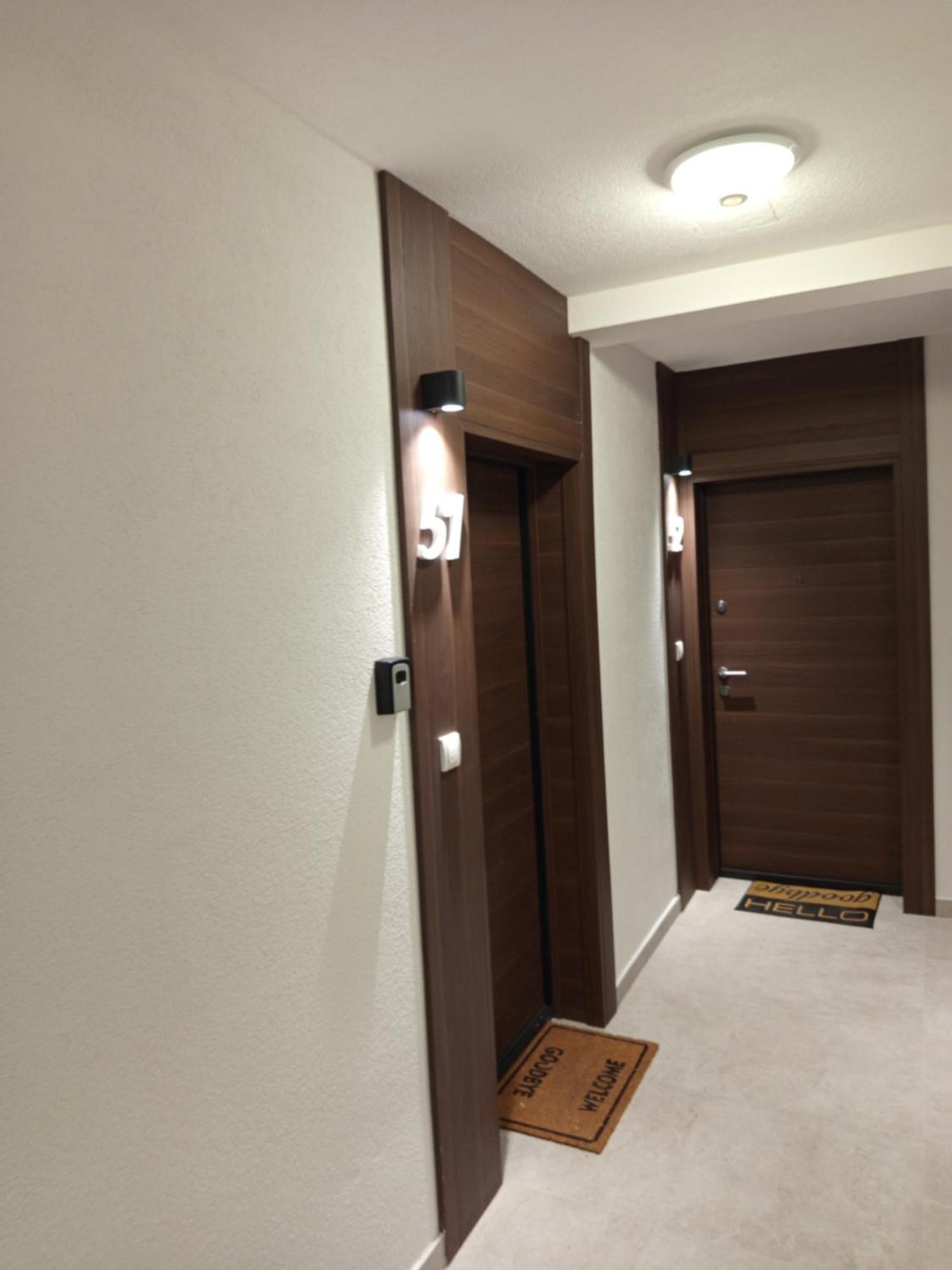 Ramonda Apartman Sa Bazenom, Vrnjačka Banja المظهر الخارجي الصورة